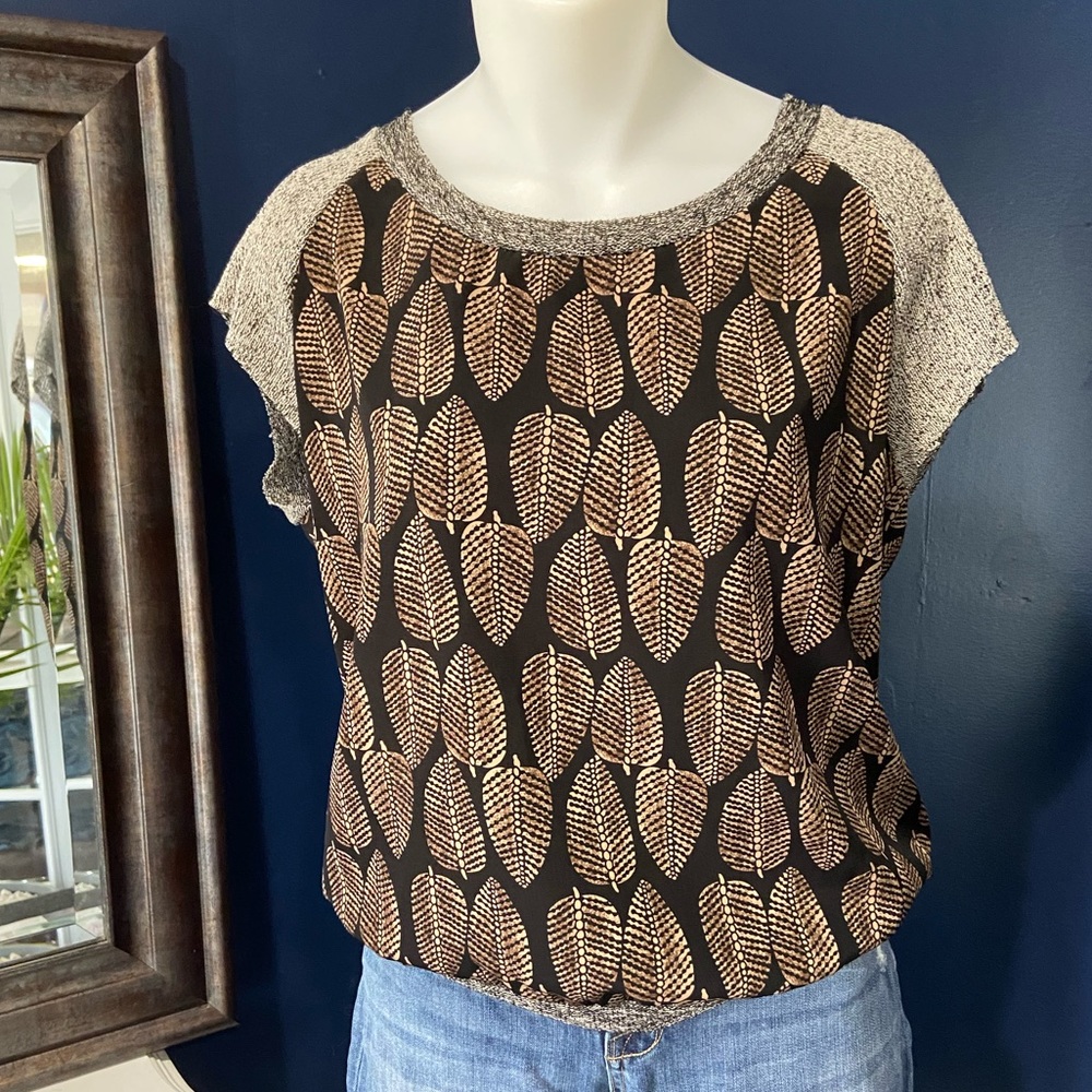 Olivia Moon Short Sleeve Blouse Sz M